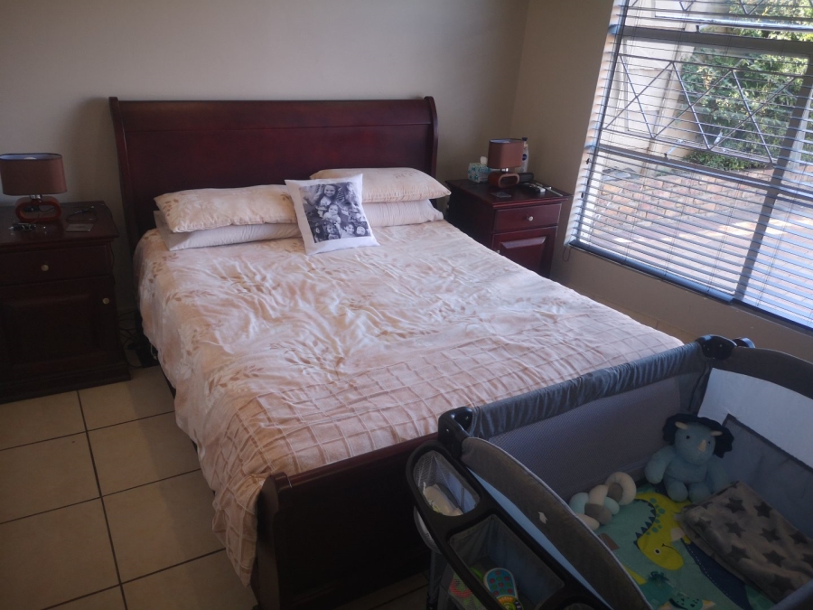 4 Bedroom Property for Sale in Sunnyrock Gauteng