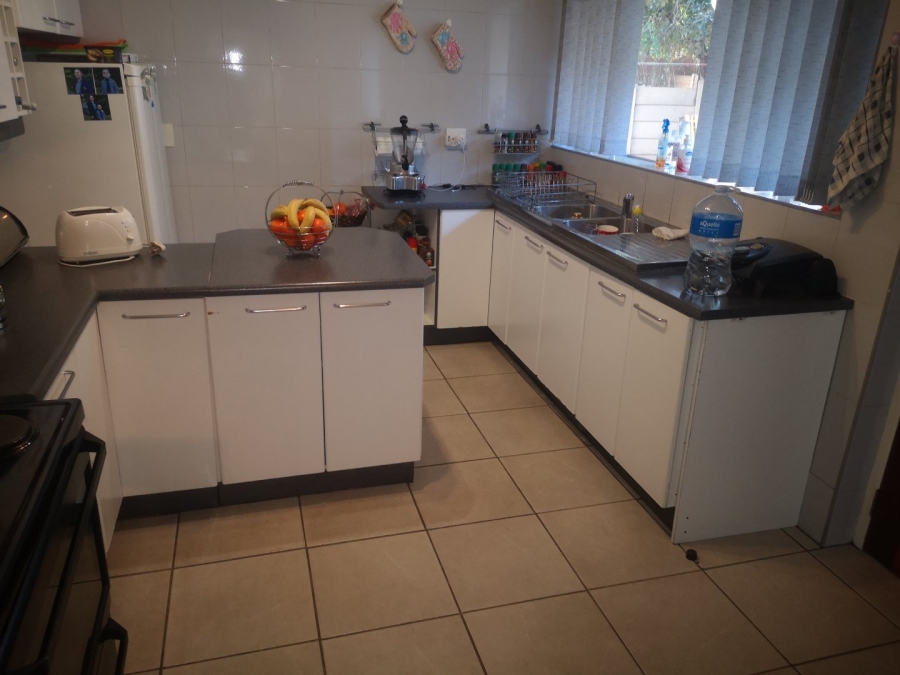 4 Bedroom Property for Sale in Sunnyrock Gauteng