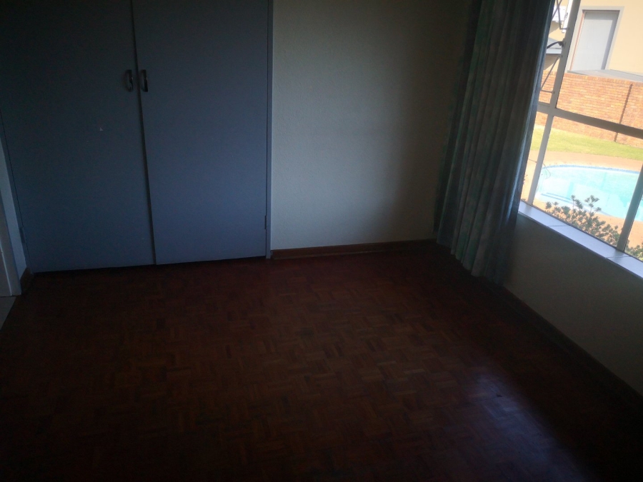 4 Bedroom Property for Sale in Sunnyrock Gauteng