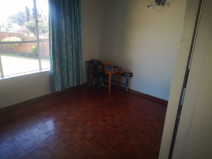 4 Bedroom Property for Sale in Sunnyrock Gauteng