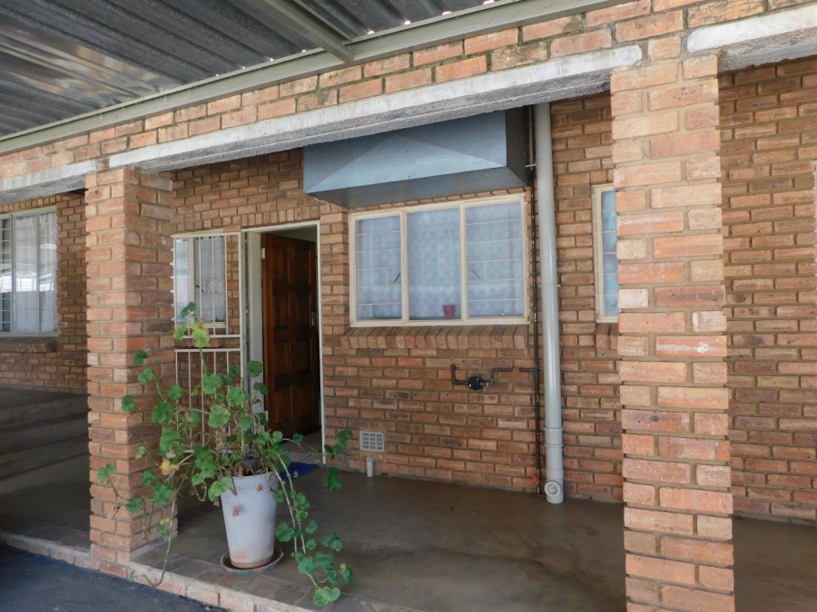 2 Bedroom Property for Sale in Wentworth Park Gauteng