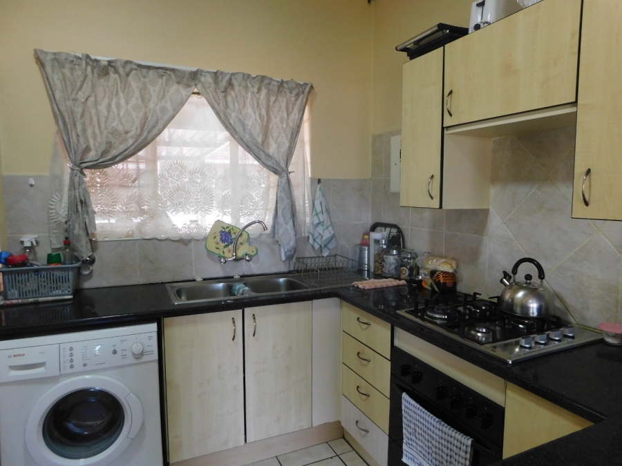 2 Bedroom Property for Sale in Wentworth Park Gauteng