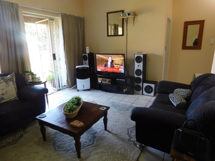 2 Bedroom Property for Sale in Wentworth Park Gauteng