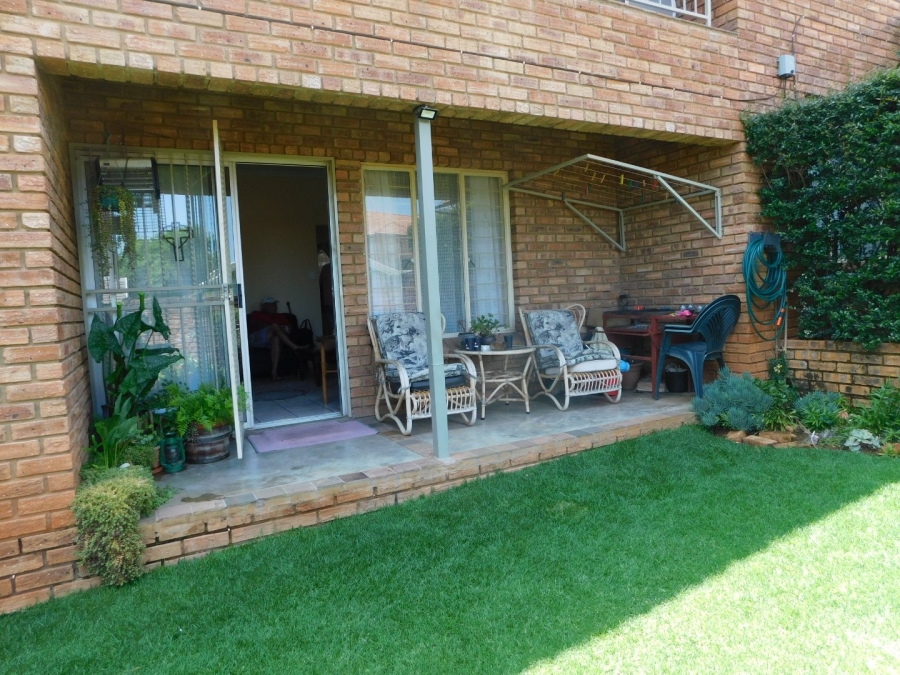 2 Bedroom Property for Sale in Wentworth Park Gauteng