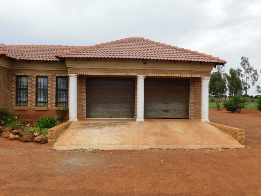 4 Bedroom Property for Sale in West Rand A H Gauteng