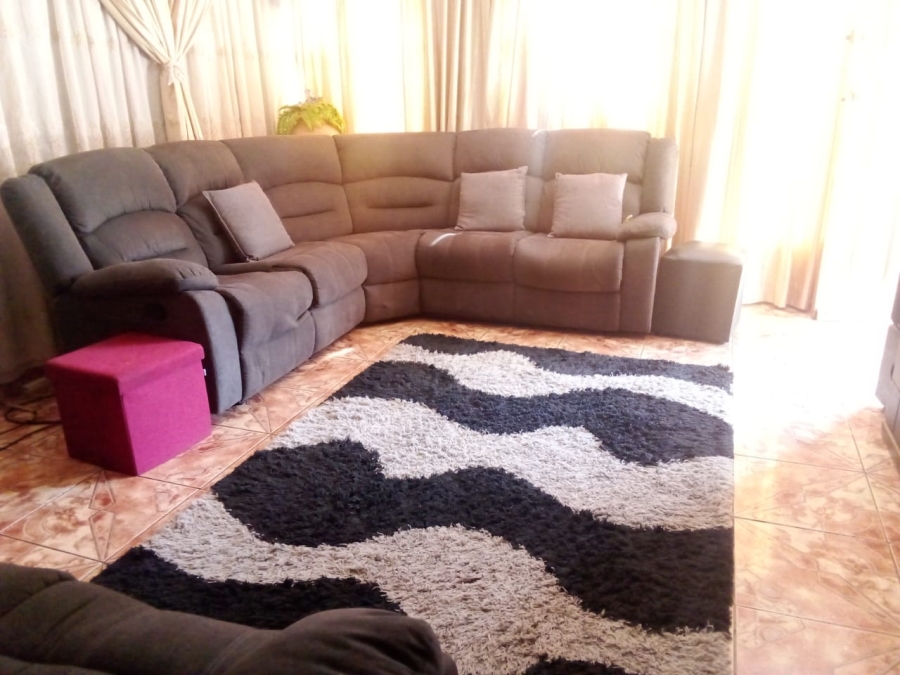 4 Bedroom Property for Sale in Lenasia South Gauteng