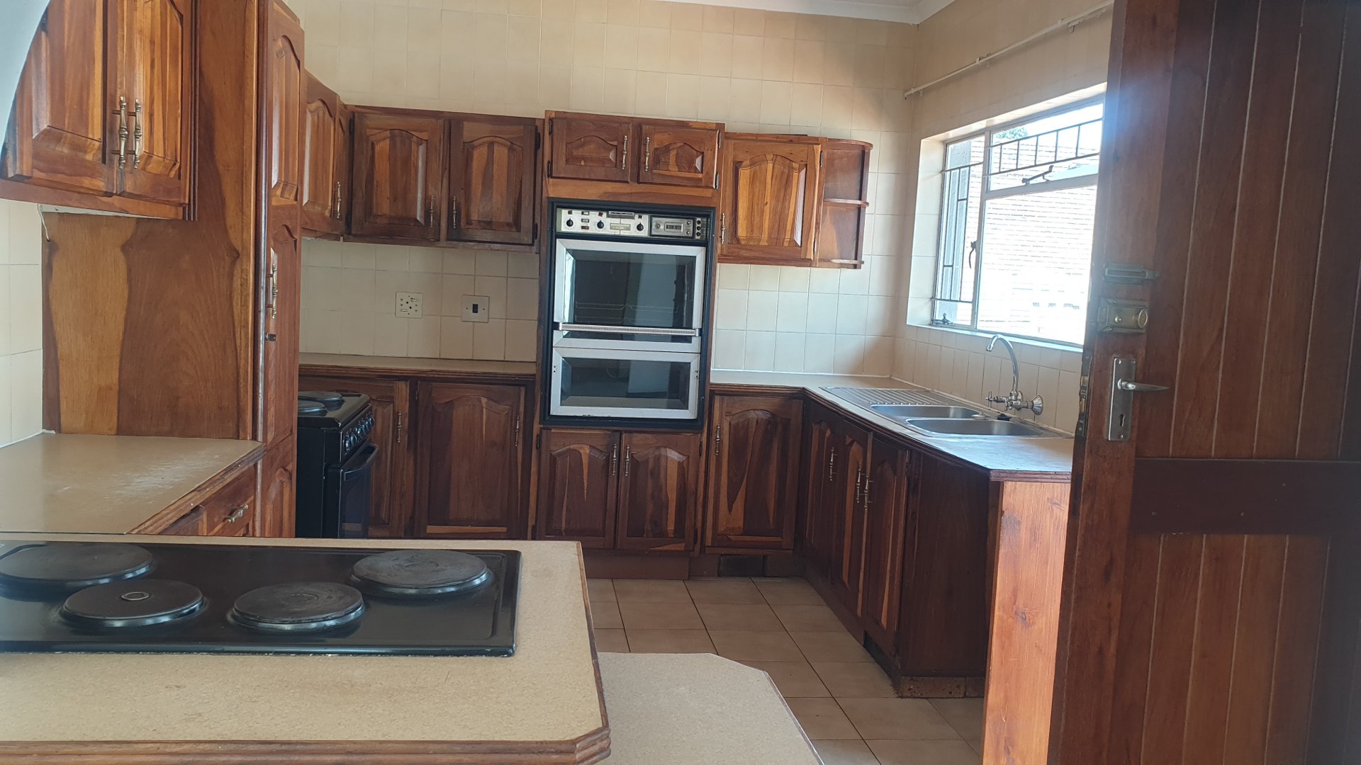 To Let 3 Bedroom Property for Rent in Bardene Gauteng