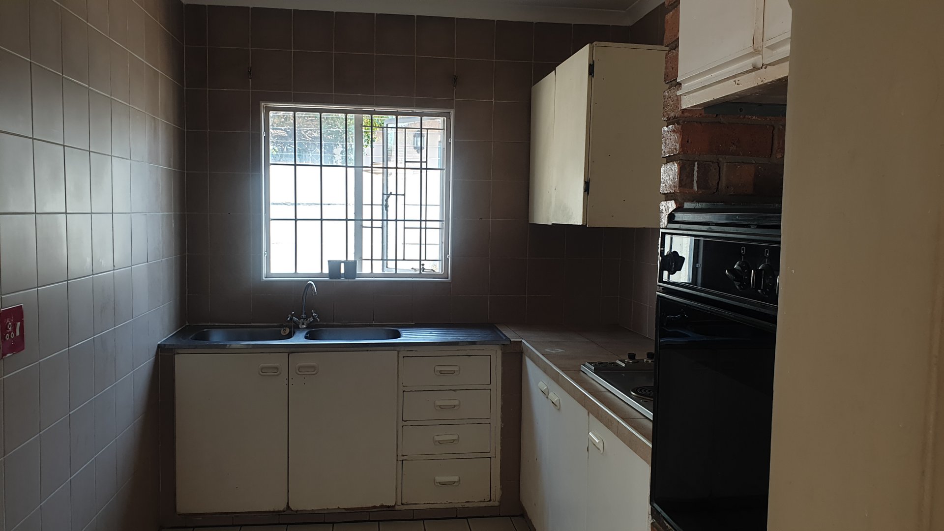 To Let 3 Bedroom Property for Rent in Bardene Gauteng