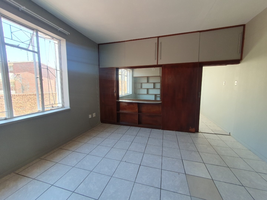 1 Bedroom Property for Sale in Sunnyside Gauteng