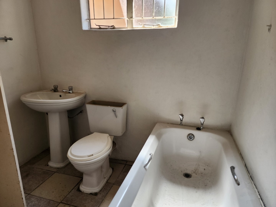 4 Bedroom Property for Sale in Delmore Park Gauteng