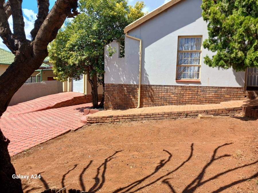 To Let 3 Bedroom Property for Rent in Soshanguve M Gauteng