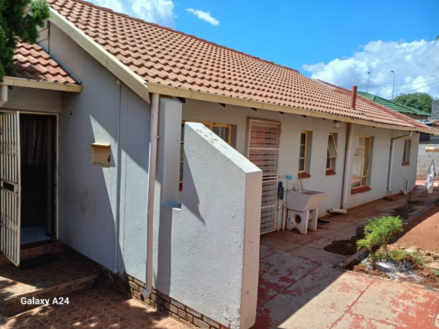 To Let 3 Bedroom Property for Rent in Soshanguve M Gauteng