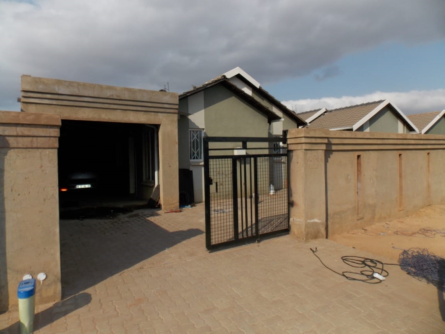 3 Bedroom Property for Sale in Windmill Park Gauteng