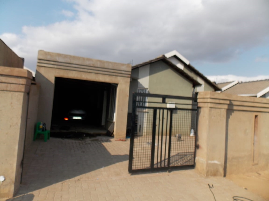 3 Bedroom Property for Sale in Windmill Park Gauteng