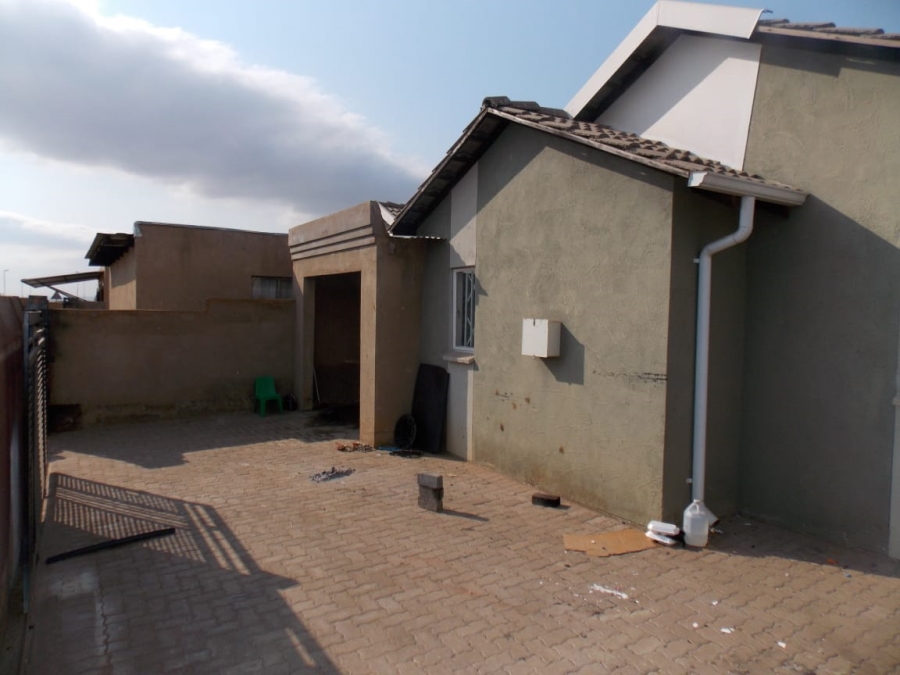 3 Bedroom Property for Sale in Windmill Park Gauteng