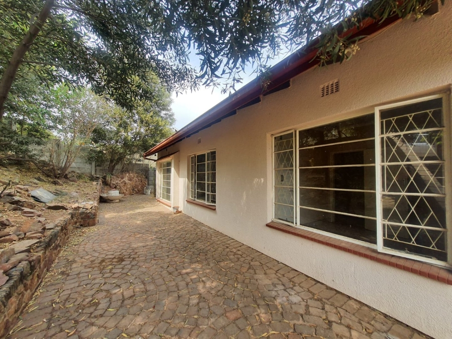 4 Bedroom Property for Sale in Discovery Gauteng