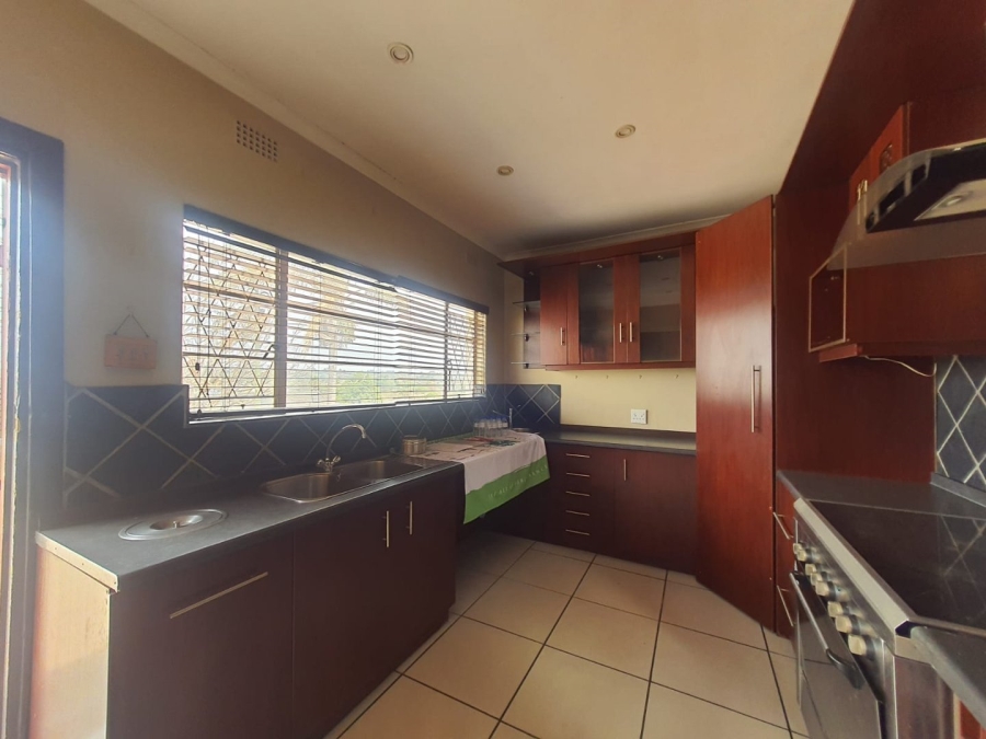 4 Bedroom Property for Sale in Discovery Gauteng