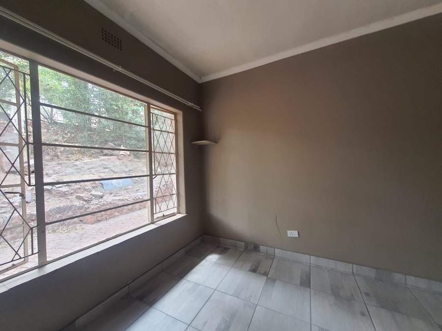 4 Bedroom Property for Sale in Discovery Gauteng