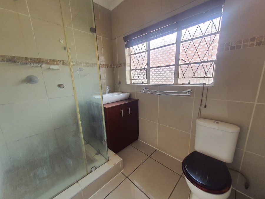 4 Bedroom Property for Sale in Discovery Gauteng