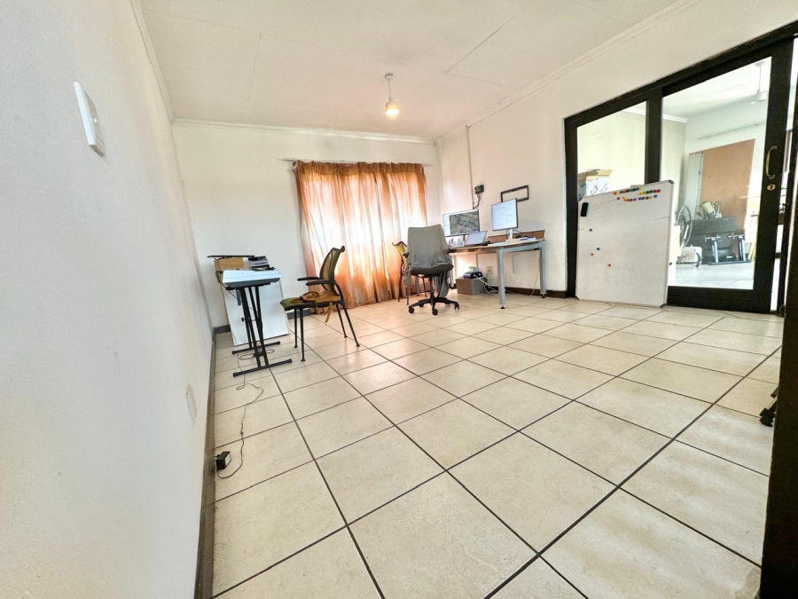 To Let 1 Bedroom Property for Rent in Sunninghill Gauteng