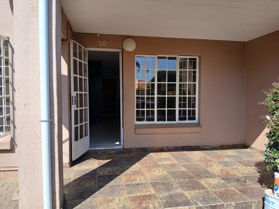 3 Bedroom Property for Sale in Radiokop Gauteng