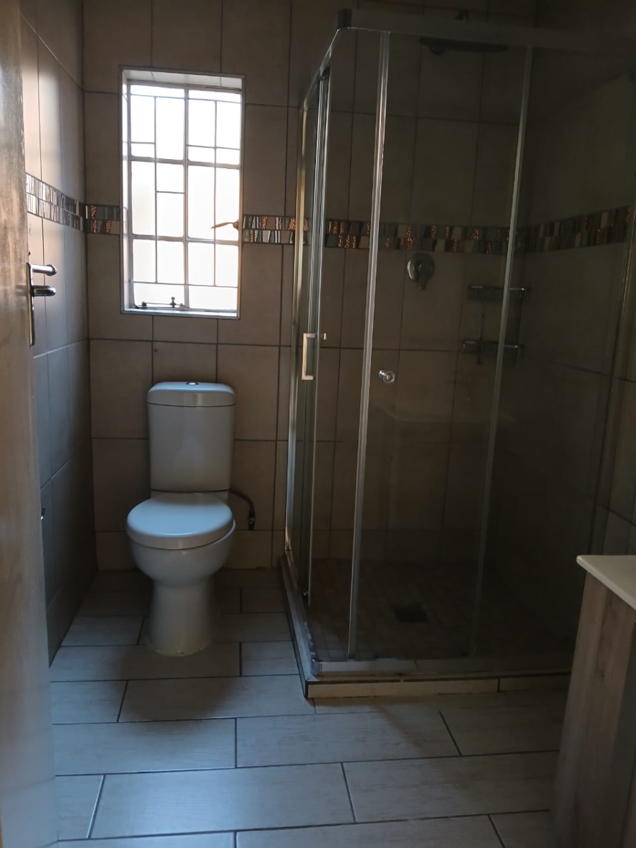 3 Bedroom Property for Sale in Radiokop Gauteng