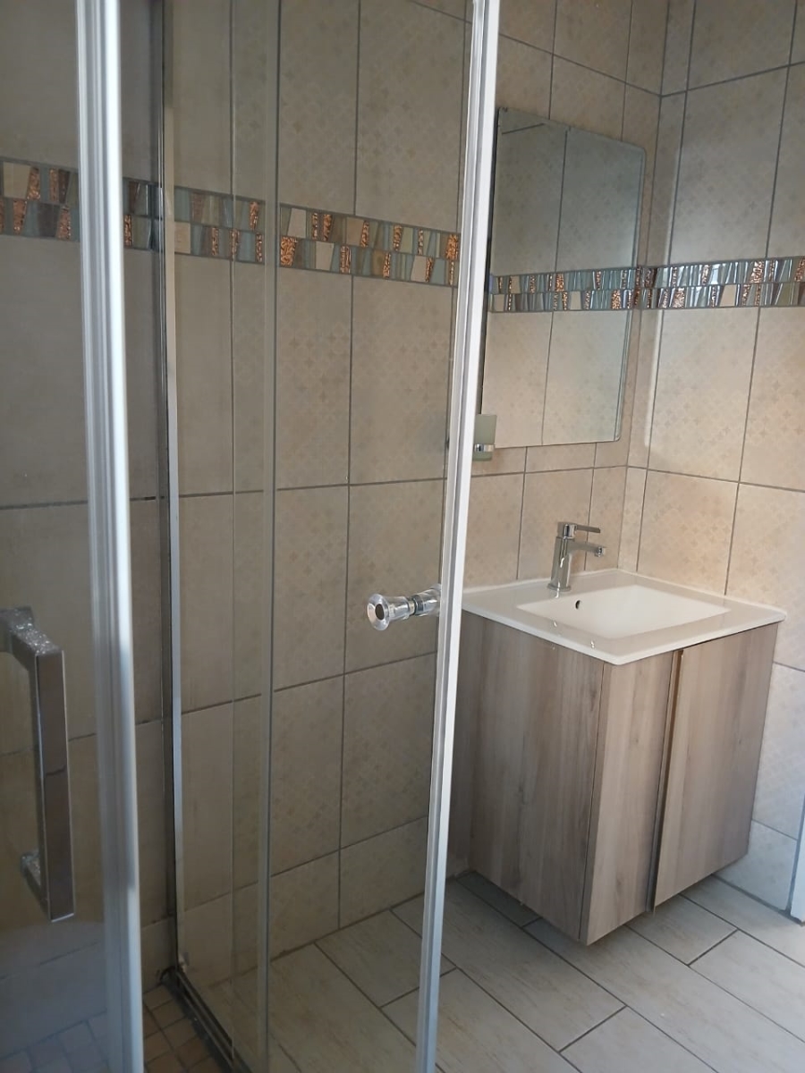 3 Bedroom Property for Sale in Radiokop Gauteng