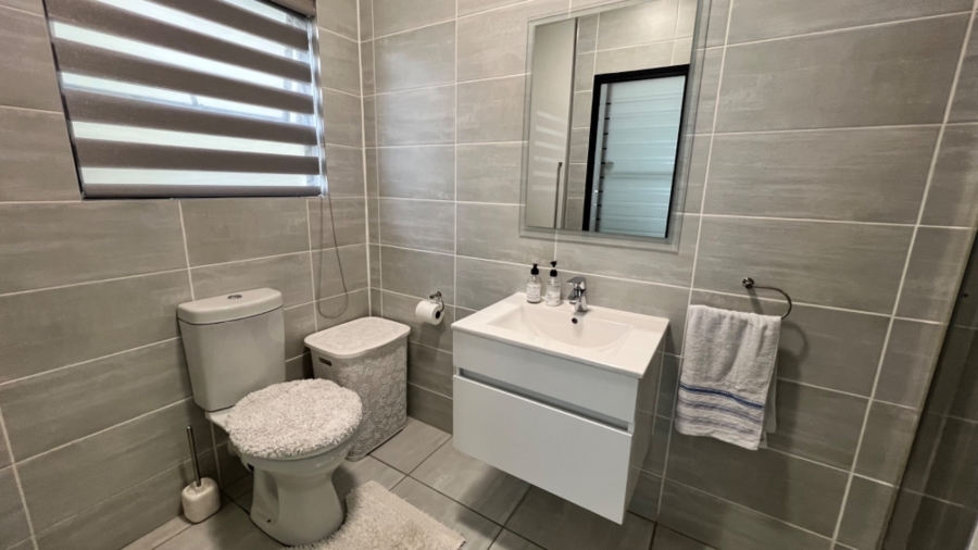 3 Bedroom Property for Sale in Waterfall Gauteng