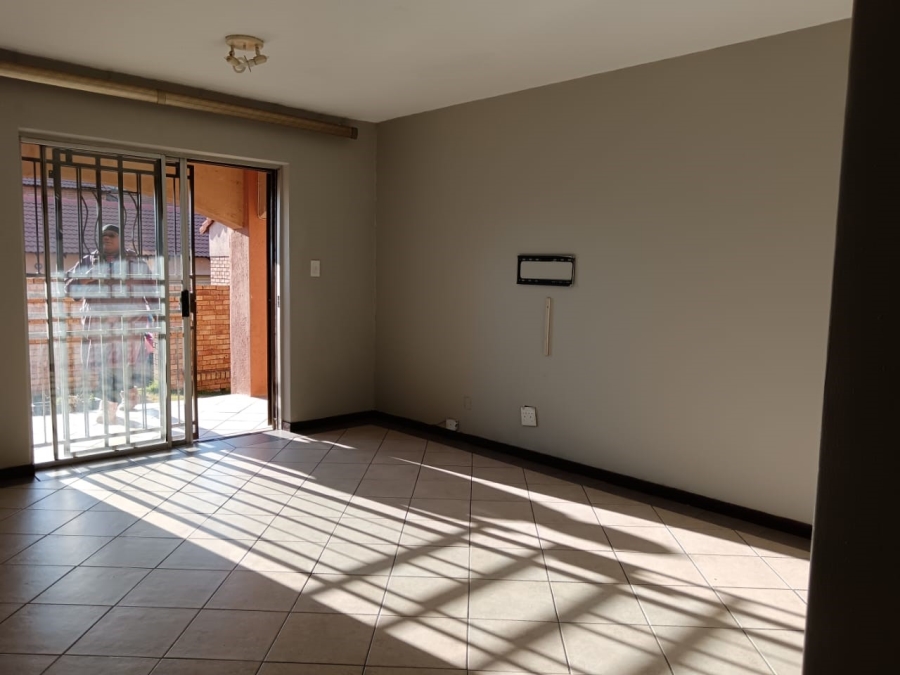 To Let 2 Bedroom Property for Rent in Sagewood Gauteng