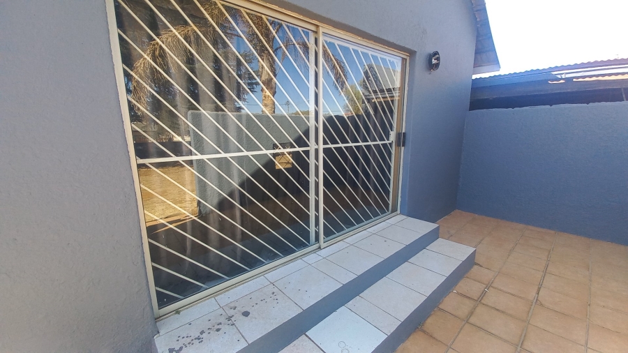 3 Bedroom Property for Sale in Mindalore Gauteng