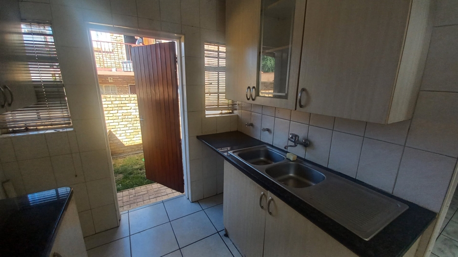 2 Bedroom Property for Sale in Mindalore Gauteng