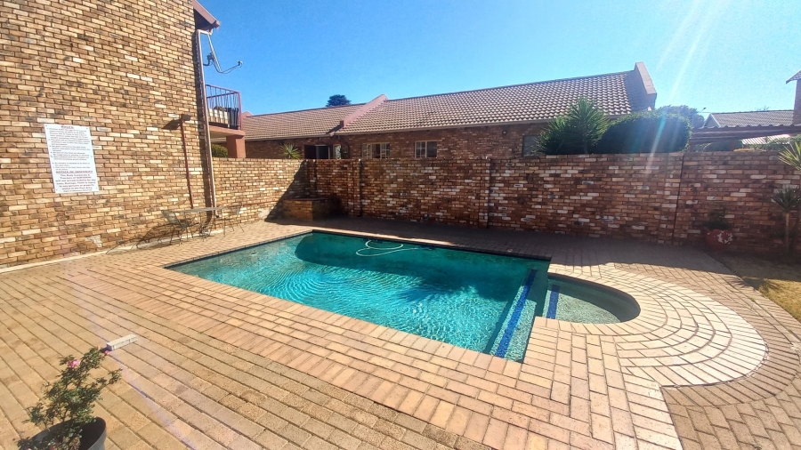 2 Bedroom Property for Sale in Mindalore Gauteng