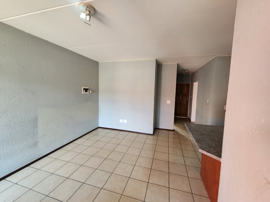 To Let 2 Bedroom Property for Rent in Comet Gauteng