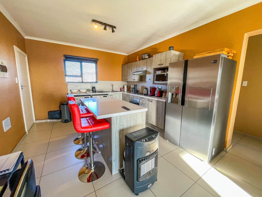 2 Bedroom Property for Sale in Erand Gardens Gauteng