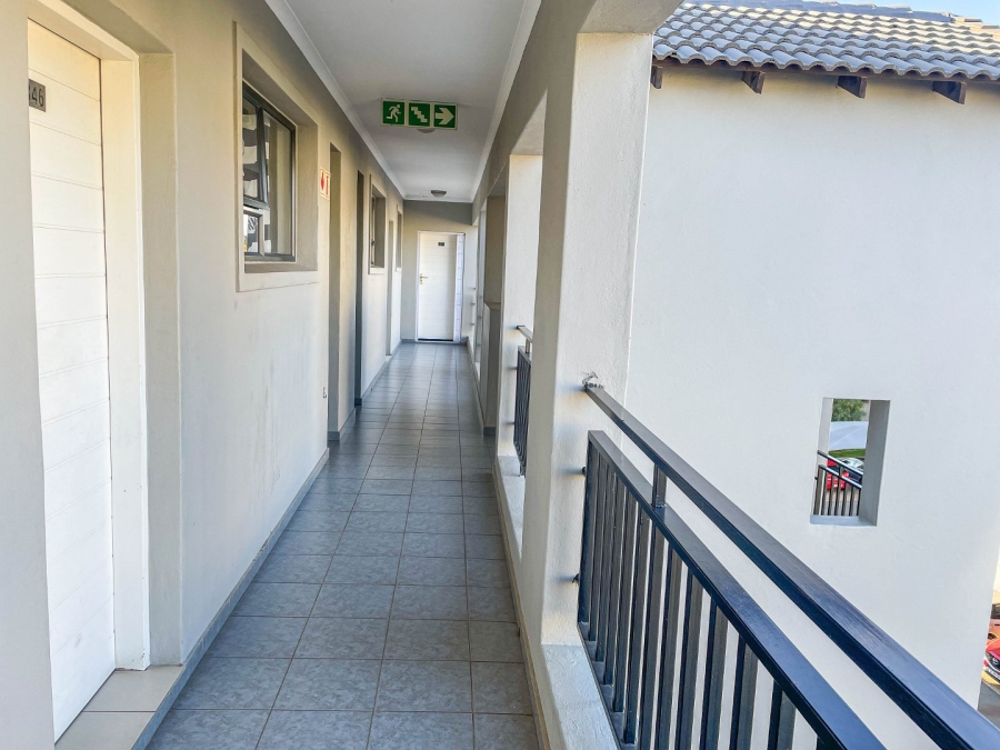 2 Bedroom Property for Sale in Erand Gardens Gauteng