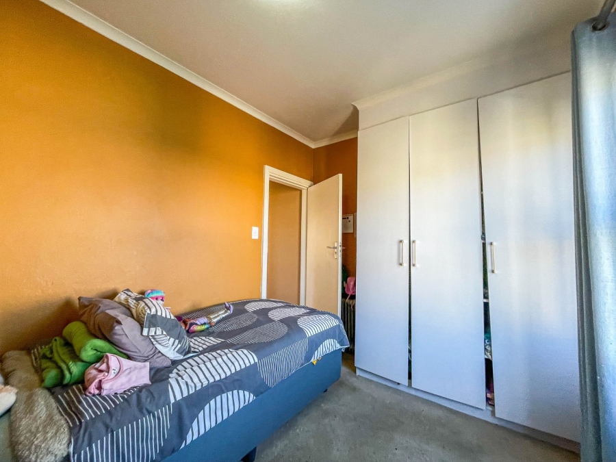 2 Bedroom Property for Sale in Erand Gardens Gauteng