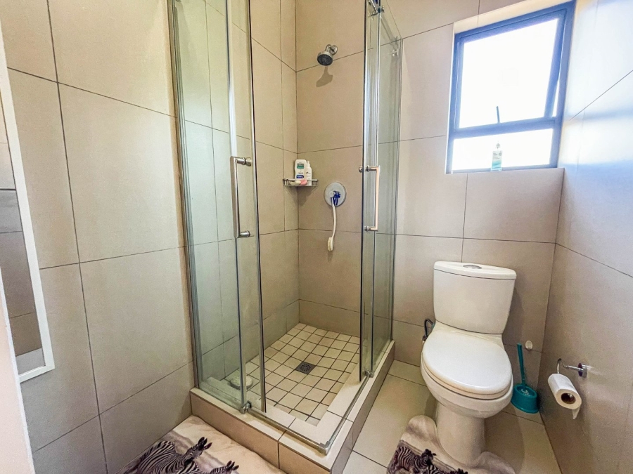 2 Bedroom Property for Sale in Erand Gardens Gauteng