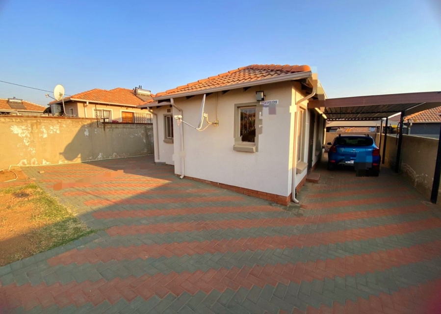 3 Bedroom Property for Sale in Glenway Estate Gauteng