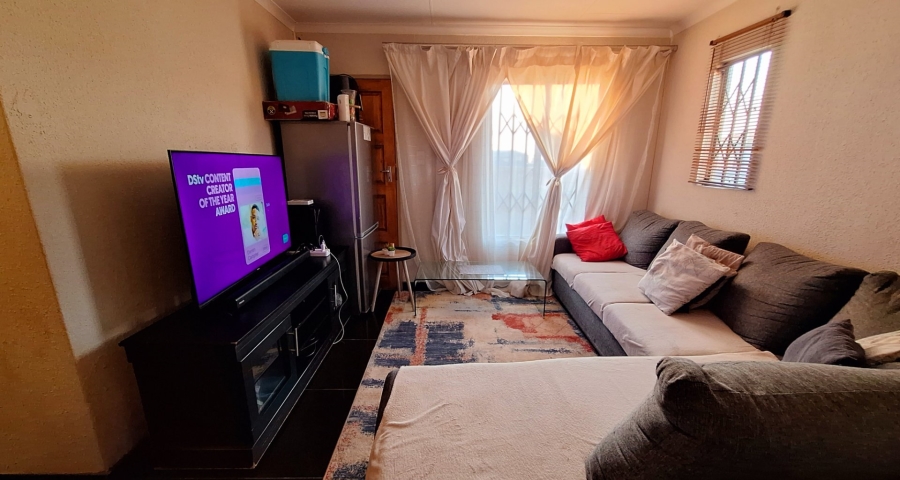 3 Bedroom Property for Sale in Glenway Estate Gauteng