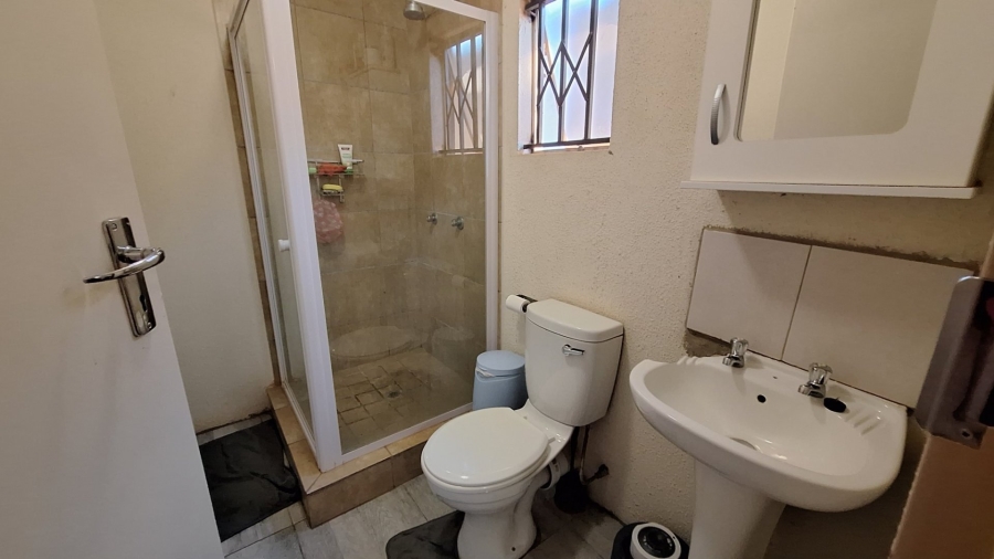 3 Bedroom Property for Sale in Glenway Estate Gauteng