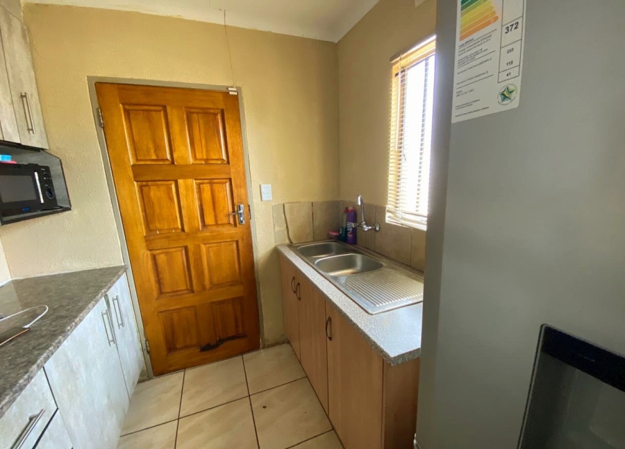 3 Bedroom Property for Sale in Glenway Estate Gauteng