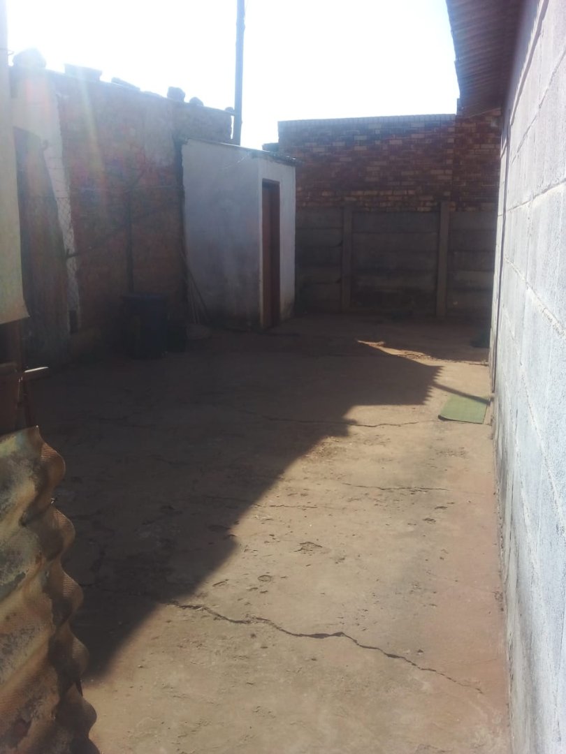 2 Bedroom Property for Sale in Mamelodi East Gauteng