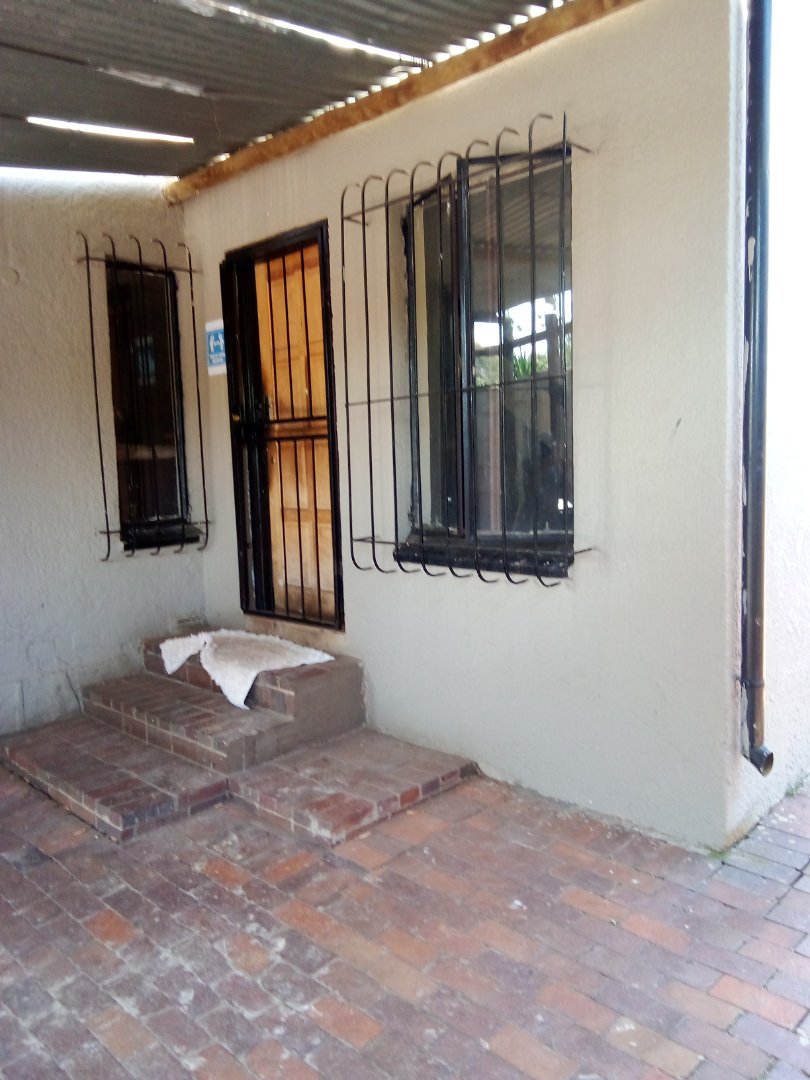 8 Bedroom Property for Sale in Westdene Gauteng