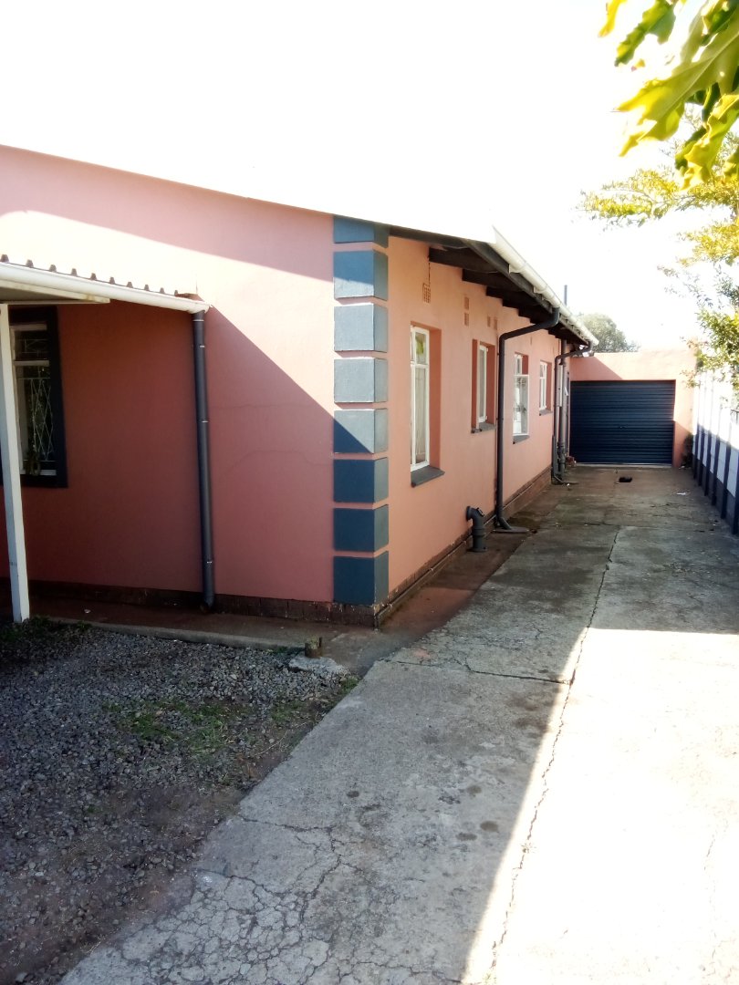 4 Bedroom Property for Sale in Sophiatown Gauteng