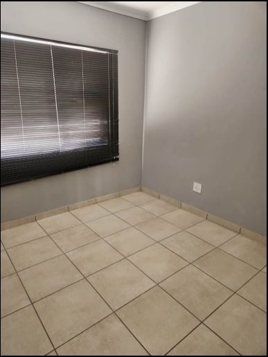 2 Bedroom Property for Sale in Dowerglen Ext 3 Gauteng