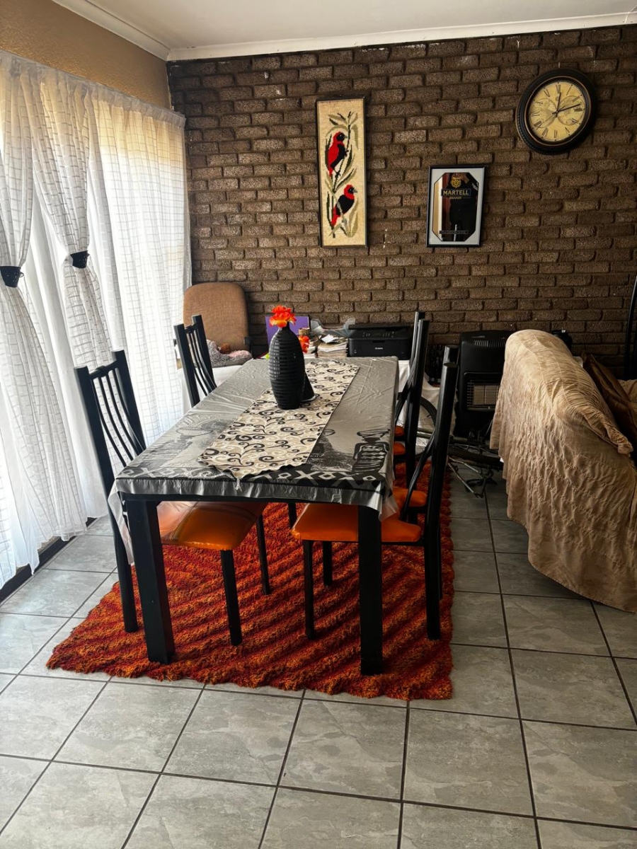 2 Bedroom Property for Sale in Quellerie Park Gauteng