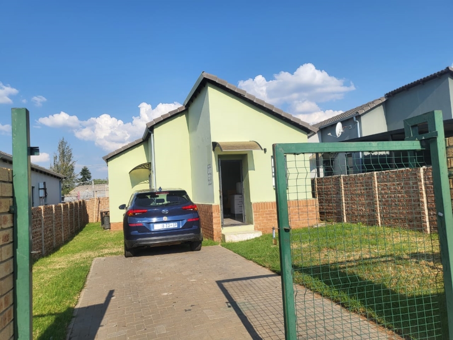 2 Bedroom Property for Sale in South Hills Gauteng