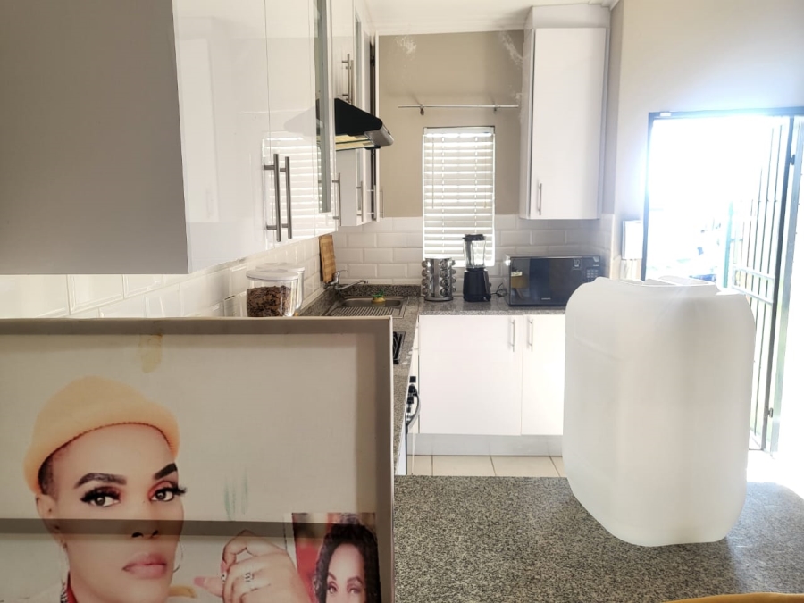 2 Bedroom Property for Sale in South Hills Gauteng