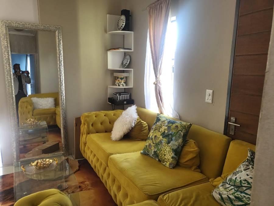 2 Bedroom Property for Sale in South Hills Gauteng