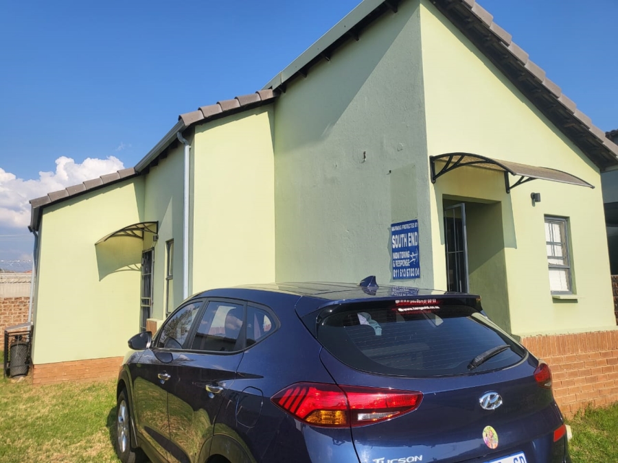 2 Bedroom Property for Sale in South Hills Gauteng